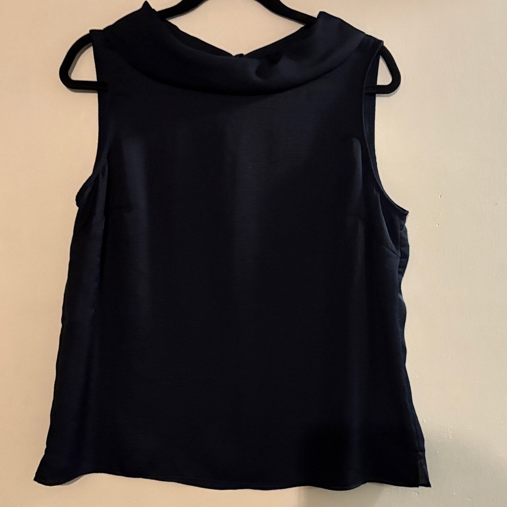 EUC Talbots Classic Black Sleeveless Blouse